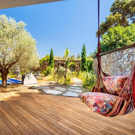 Vilă Bodroombnb Fully Private In Yalikavak For 20 Guests ,2 Pools & Botanical Garden Ideal For Events, Families & Friends *