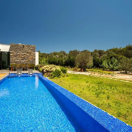 Bodroombnb Fully Private In Yalikavak For 20 Guests ,2 Pools & Botanical Garden Ideal For Events, Families & Friends